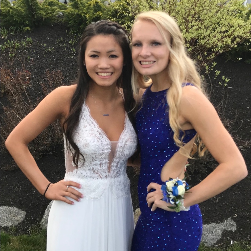 faviana GORGEOUS prom dress